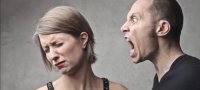 Унижение женщин в семье: психология поведения мужчины