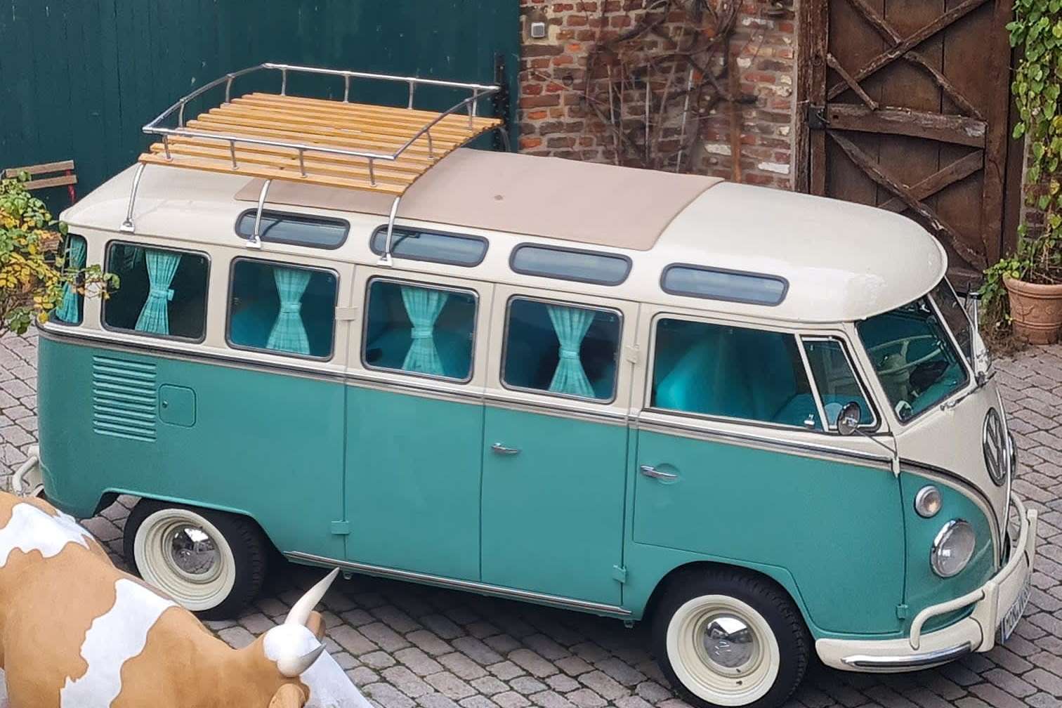 Dein Hochzeitsauto VWT1 Samba türkis-weiss - Hochzeitsautos in Eschweiler