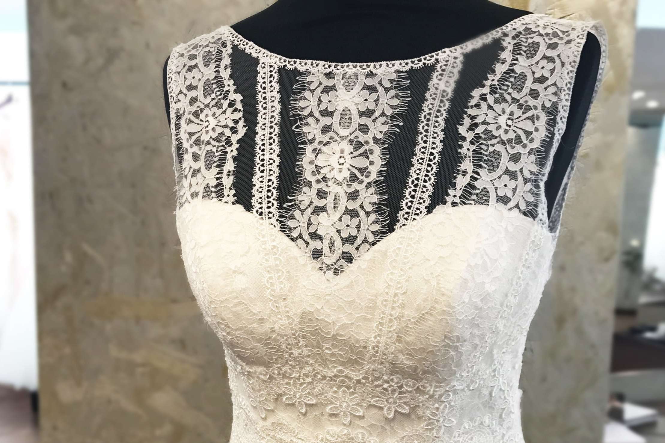 Glamourös Hochzeit und Abendmode - Brautmode in Pforzheim