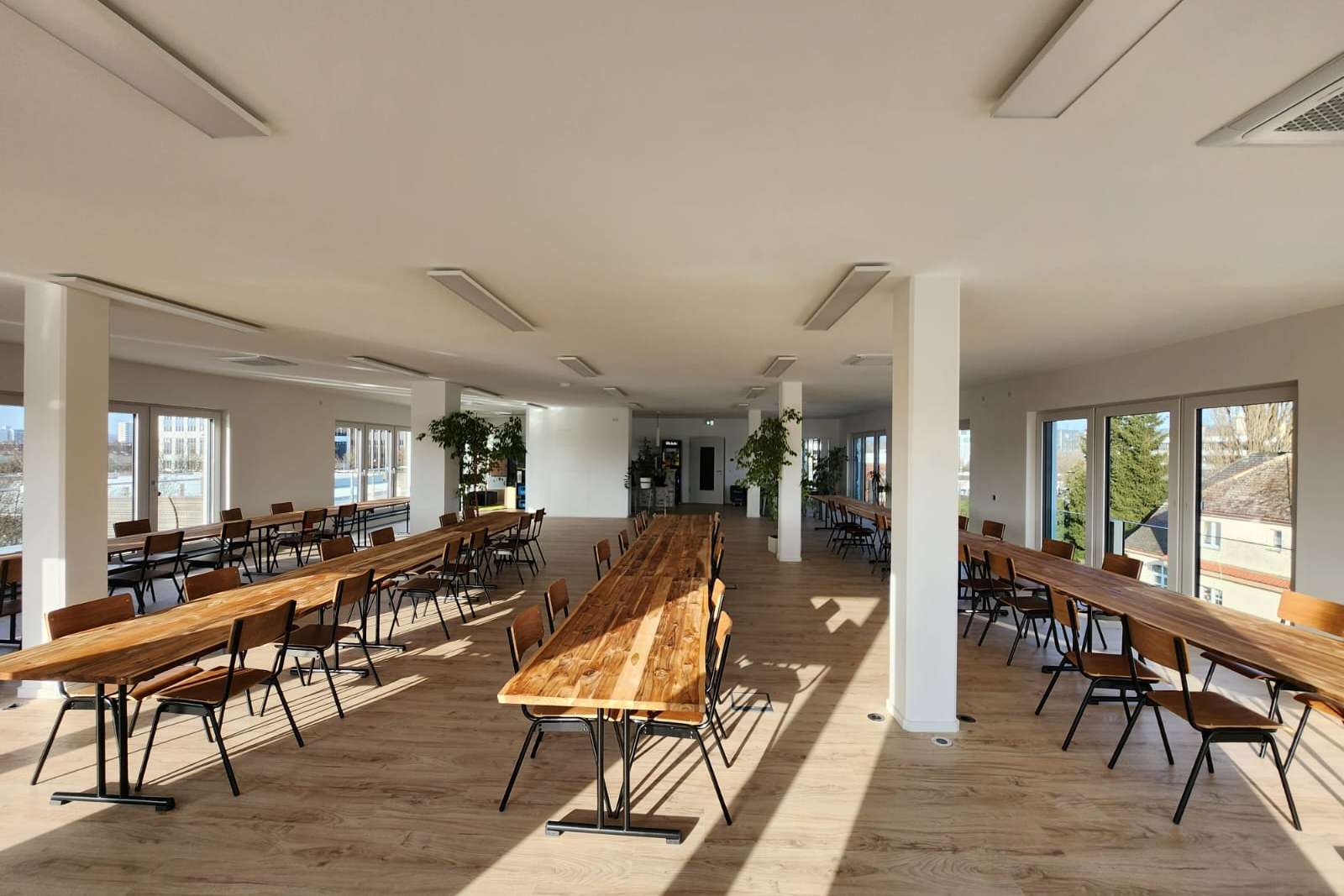 Rooftop-Eventspace mit großer Dachterrasse und Domblick - Hochzeitslocations in Regensburg