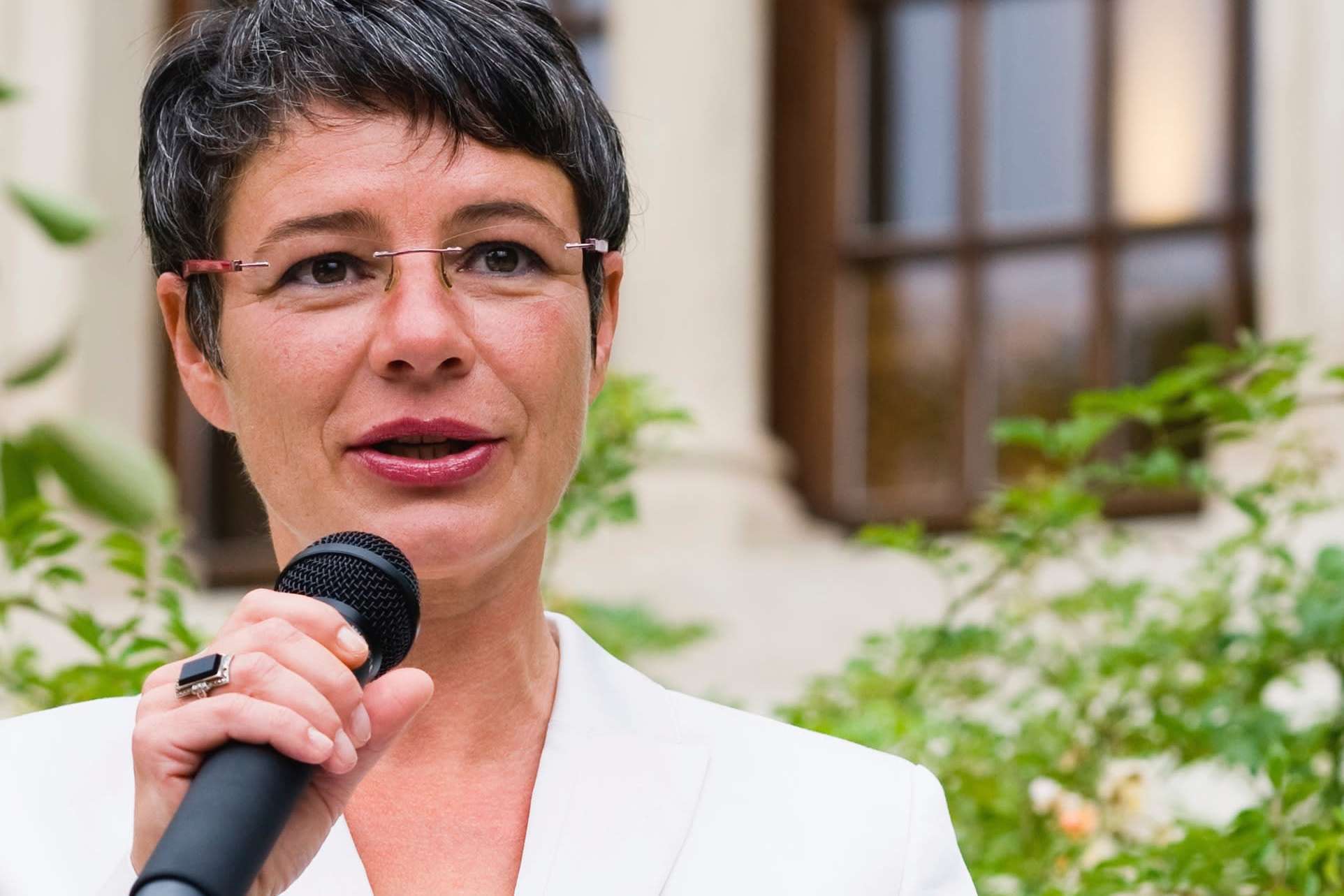 Elke Janoff - Freie Theologin - Trauredner in Nürnberg