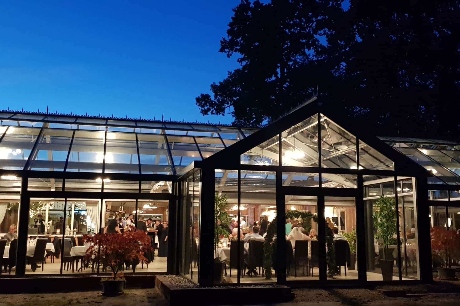 Orangerie im Rhododendronpark - Hochzeitslocations in Westerstede