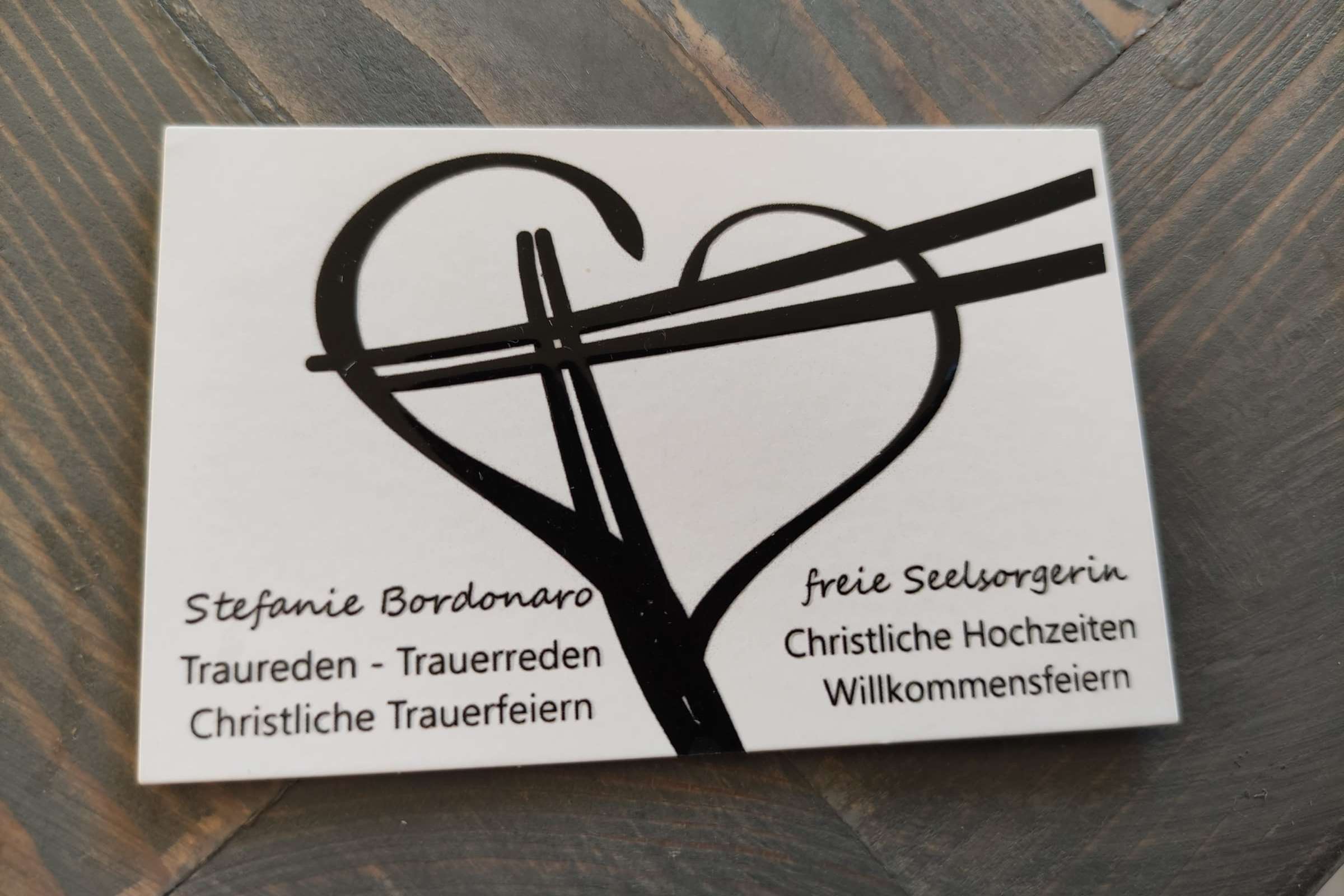 Stefanie Bordonaro - freie Seelsorgerin - Trauredner in Annaberg-Buchholz