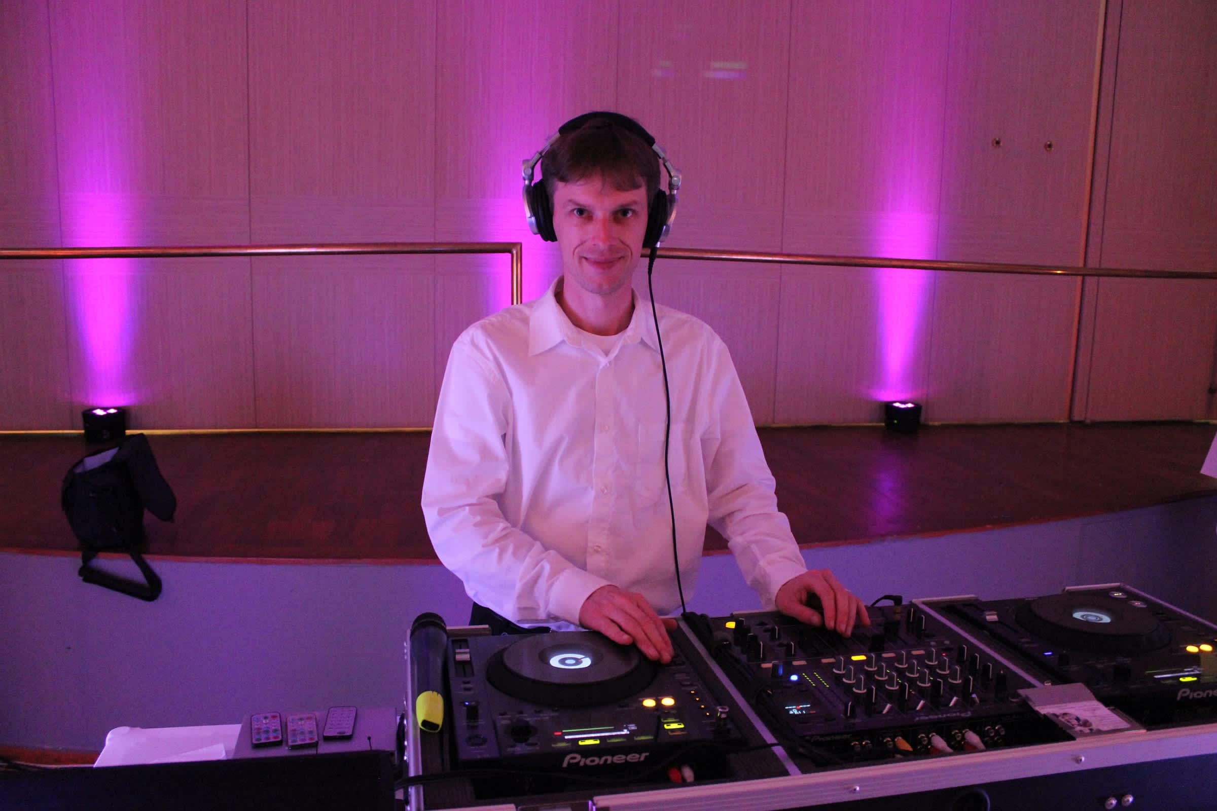 DJ I Vandercat, Veranstaltungstechnik, Mobil-DJ & Videograph - DJs in Dalheim