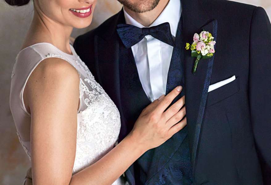 Dolzer individuelle Hochzeitsoutfits nach Maß Stuttgart-Brautmode in Stuttgart
