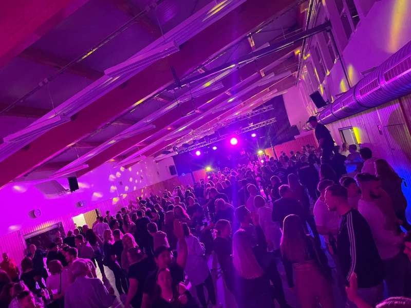 DJ-Komplizen / Die Hochzeit und Event DJs-DJs in Remseck