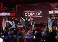 Новогодний выпуск. Звезды ТНТ против Comedy Club