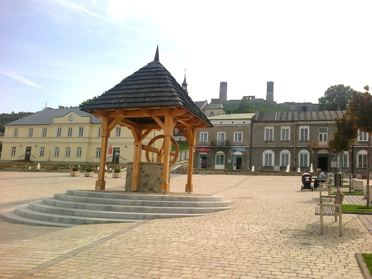 Rynek w Chęcinach, koniec wiecznego remontu