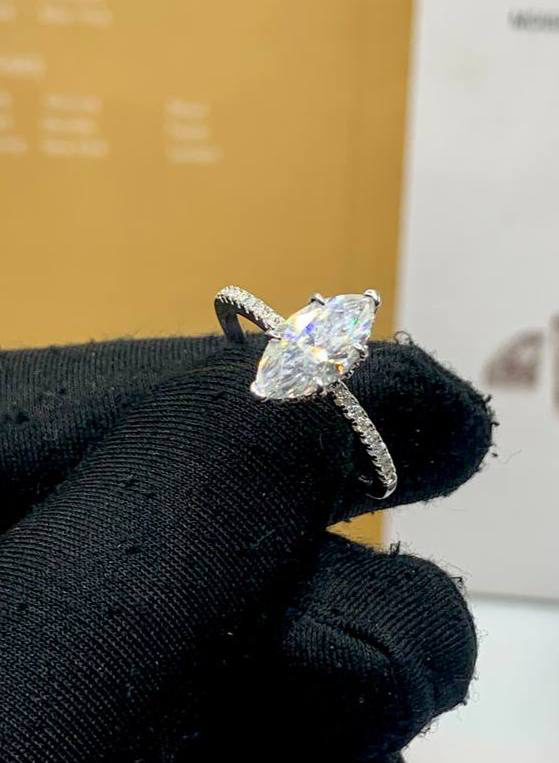 VVS Moissanite Engagement Ring Design