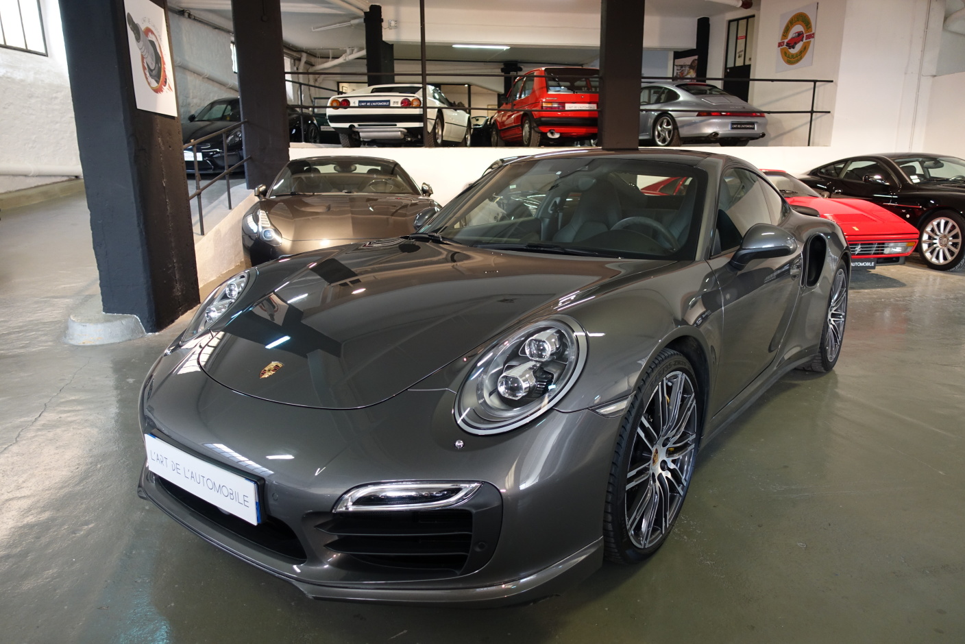 Minichamps 1/43 Porsche Panamera Turbo Gris - Modèle Réduit Neuf