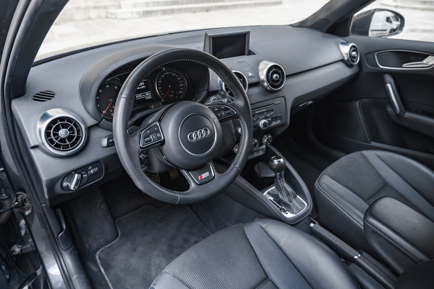 L'art de l'automobile Audi A1 Sportback SLine *Gris