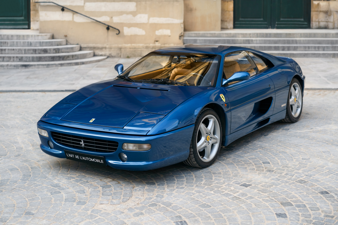 l-art-de-l-automobile-ferrari-f355-berlinetta-blu-chiaro