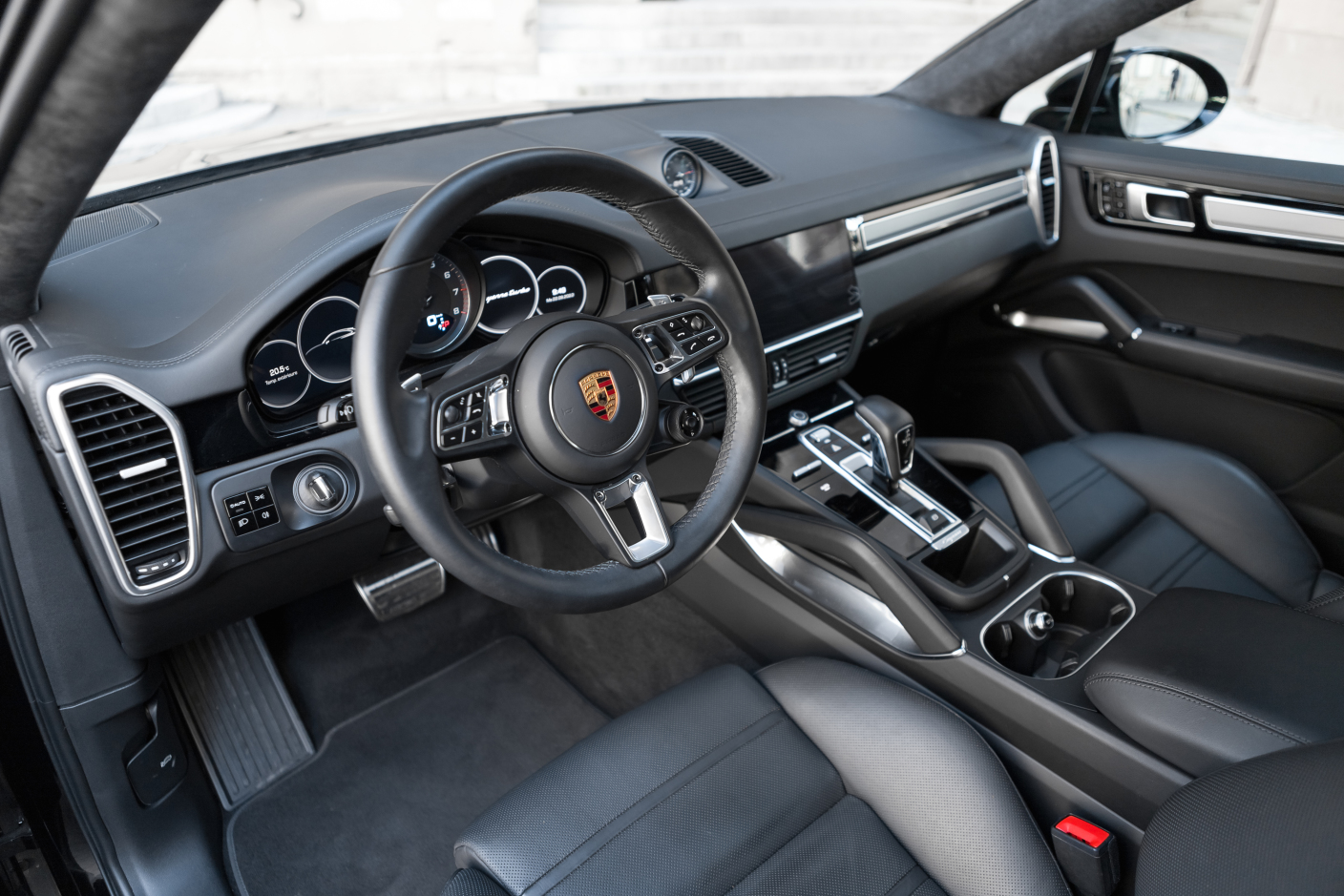 L'art de l'automobile Porsche Cayenne Turbo Coupé *Panoramic