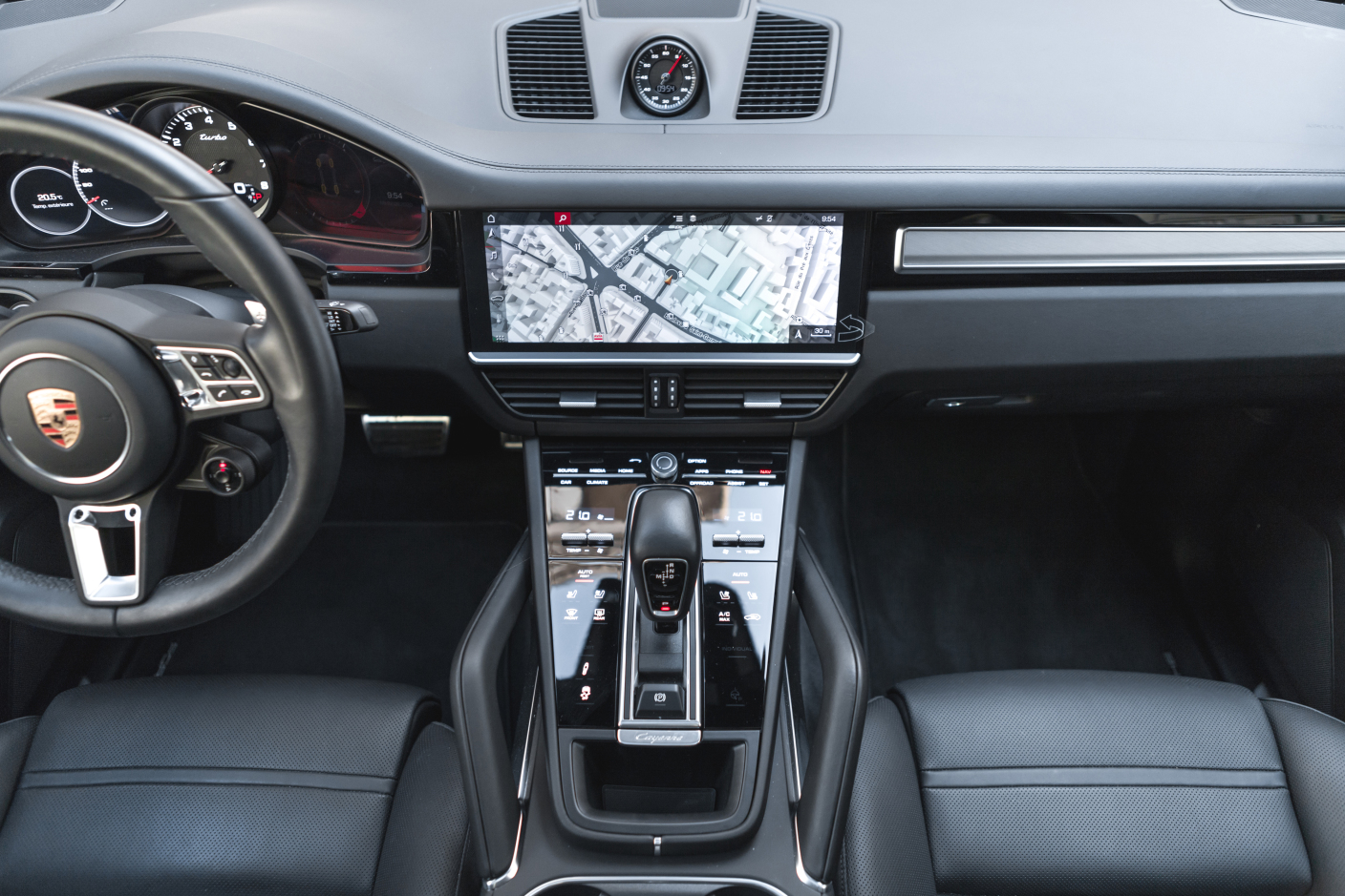 L'art de l'automobile Porsche Cayenne Turbo Coupé *Panoramic