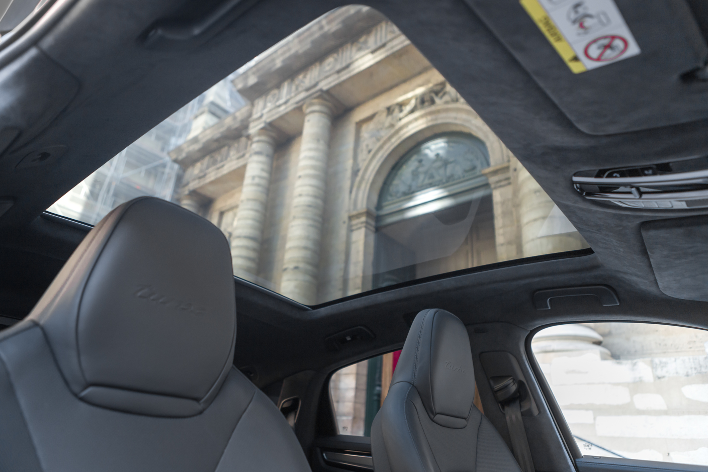 L'art de l'automobile Porsche Cayenne Turbo Coupé *Panoramic