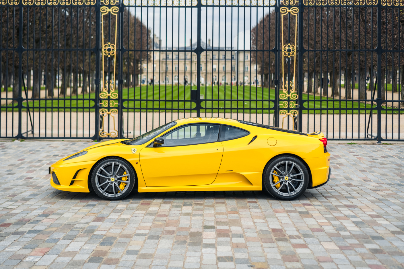 Lart De Lautomobile Ferrari 430 Scuderia Giallo Modena