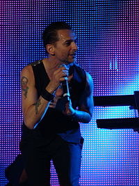 Dave Gahan Bilbao BBK Live 2009 II.jpg