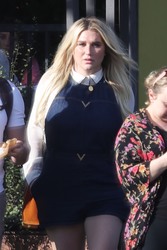 Kesha - At the Rose Cafe in Venice Beach 3/25/19