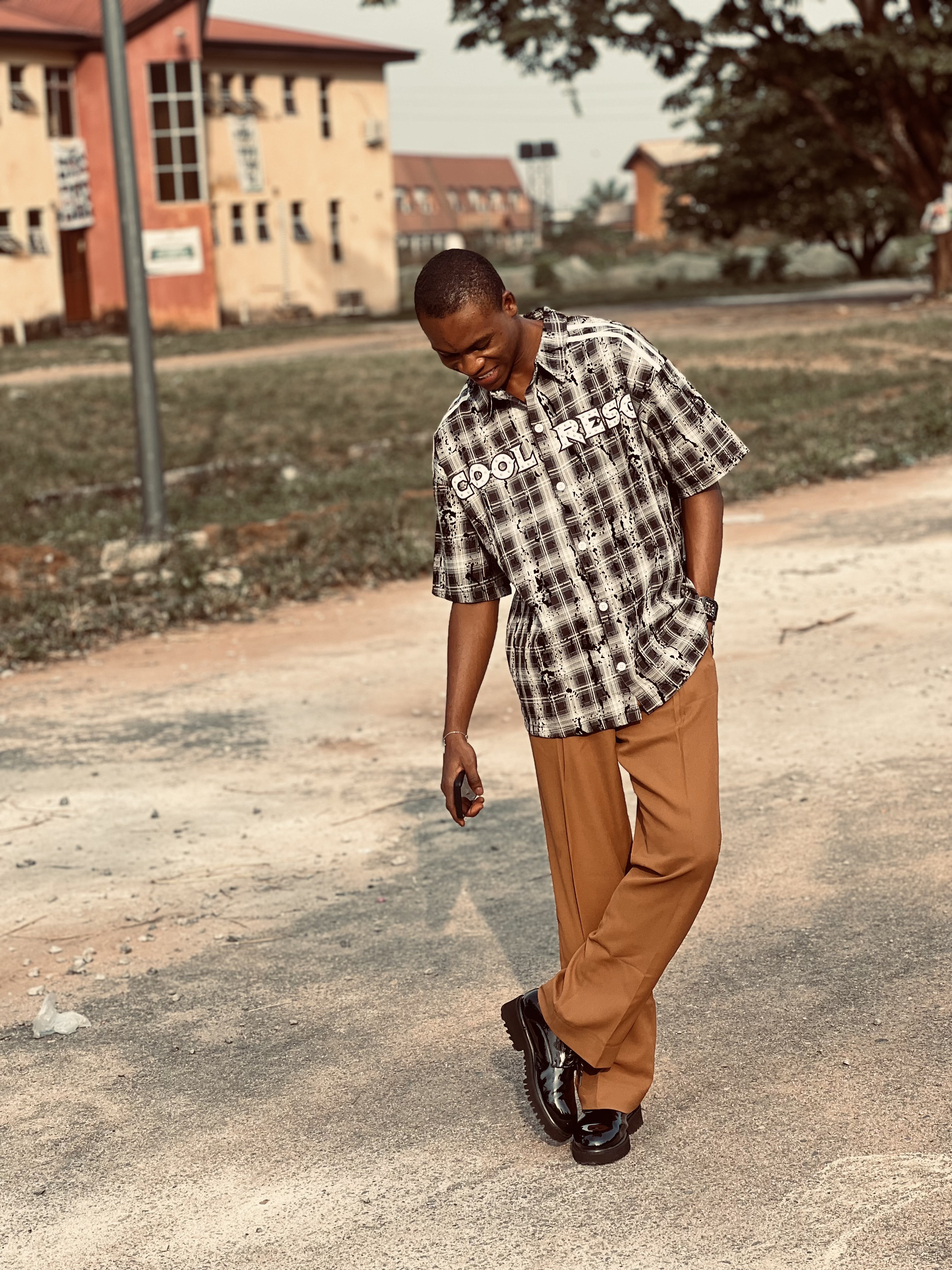 Plain pleated trousers 