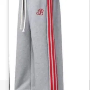 Baggy wide-leg sweatpants