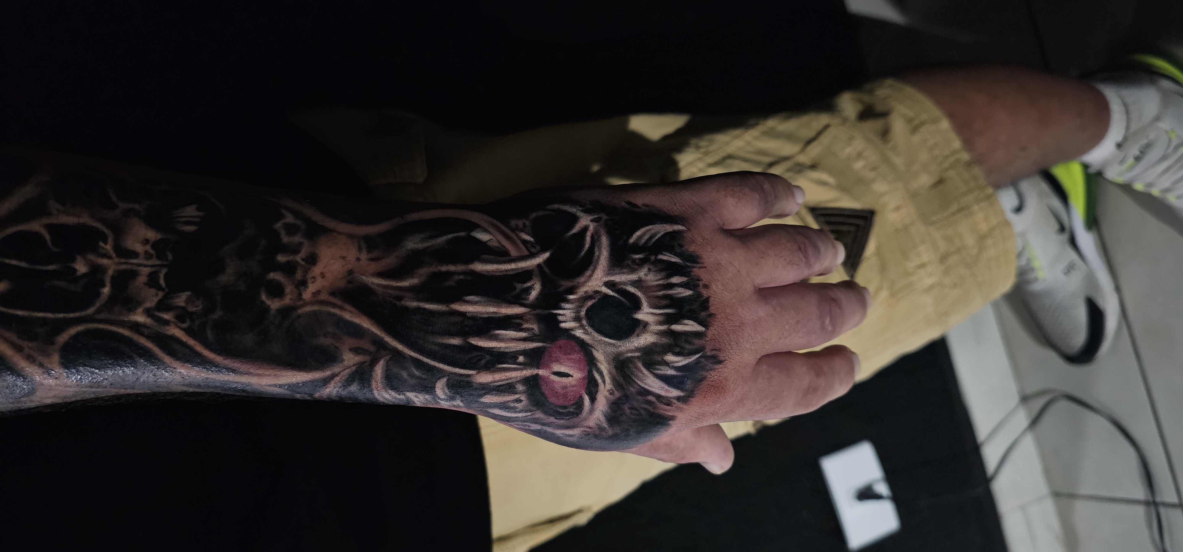 demon hand