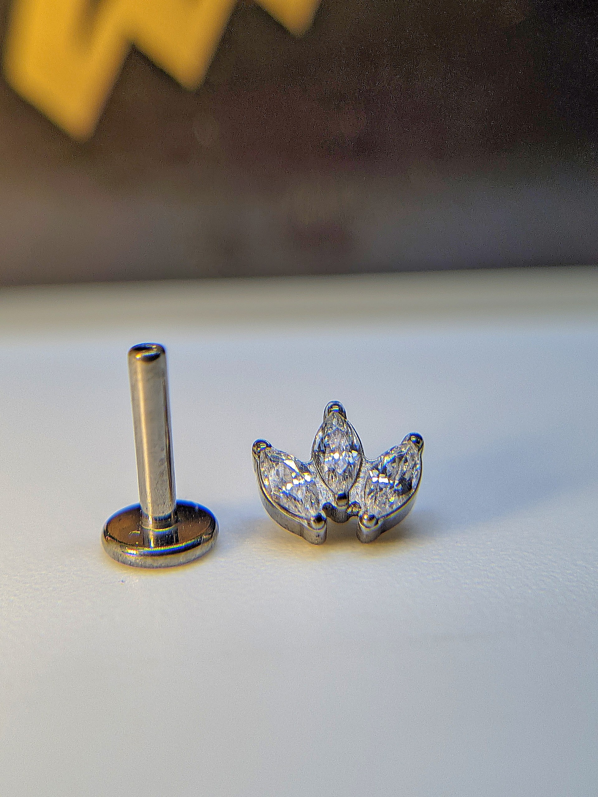 Labret Navete