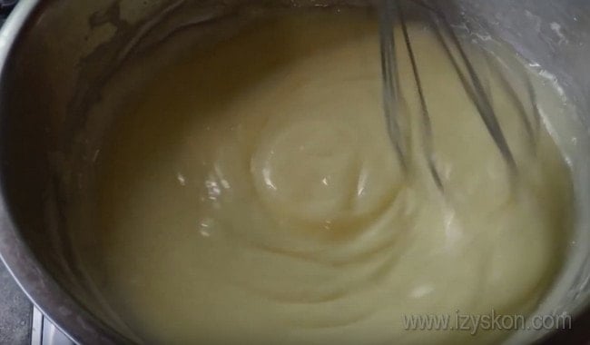 Этот рецепт с фото поможет вам приготовить вкуснейший заварной крем для торта Наполеон в домашних условиях.