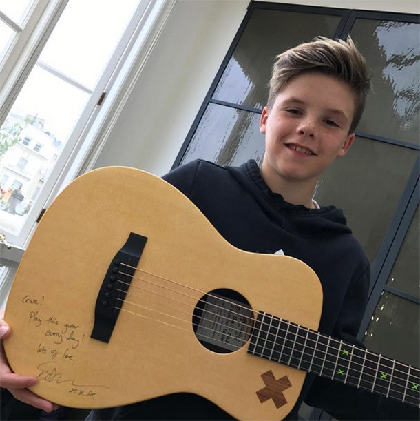 victoria-beckham-david-beckham-and-children-family-facts_cruz cruz beckham