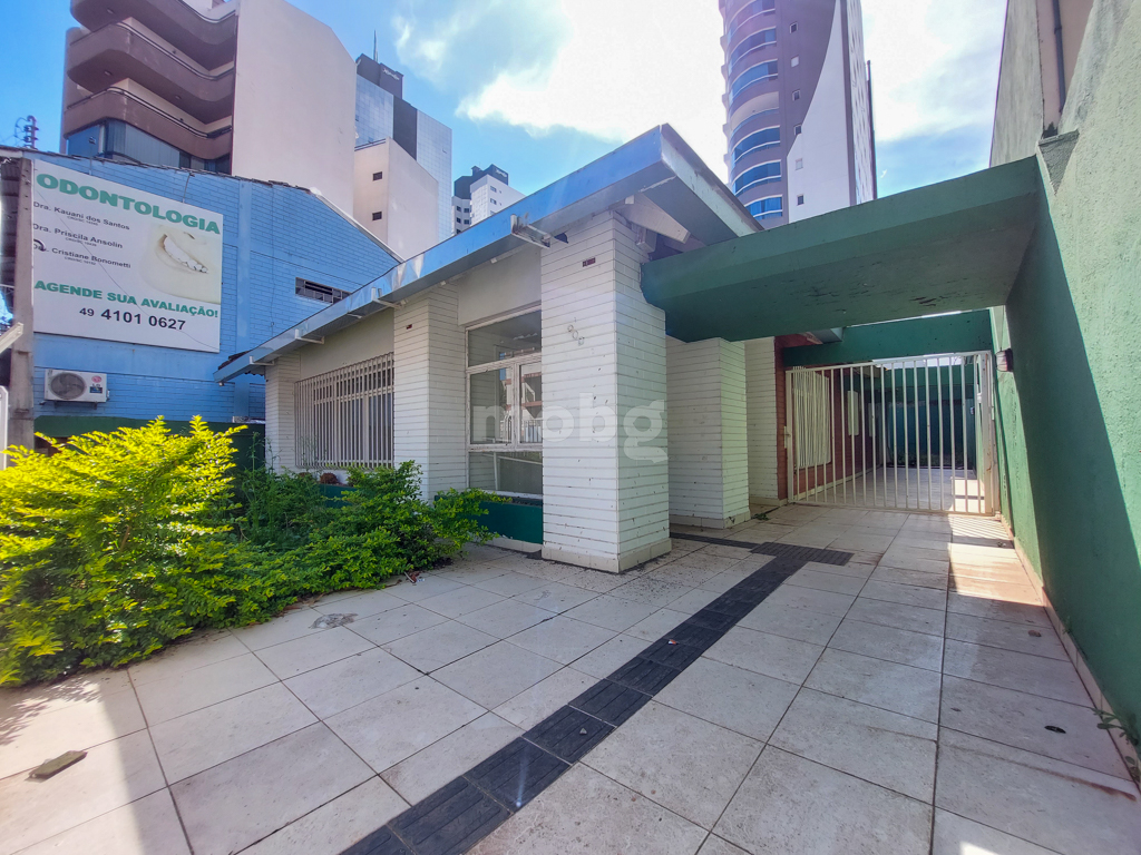 Casa para alugar com 6 quartos