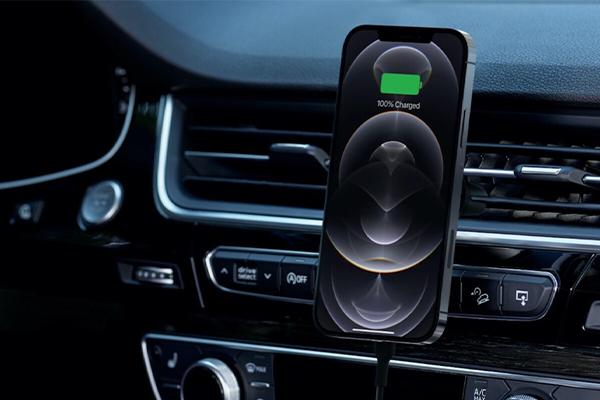 IN-CAR TECH ACCESSORIES