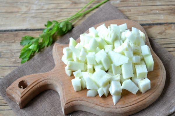 Нарезанные кабачки
