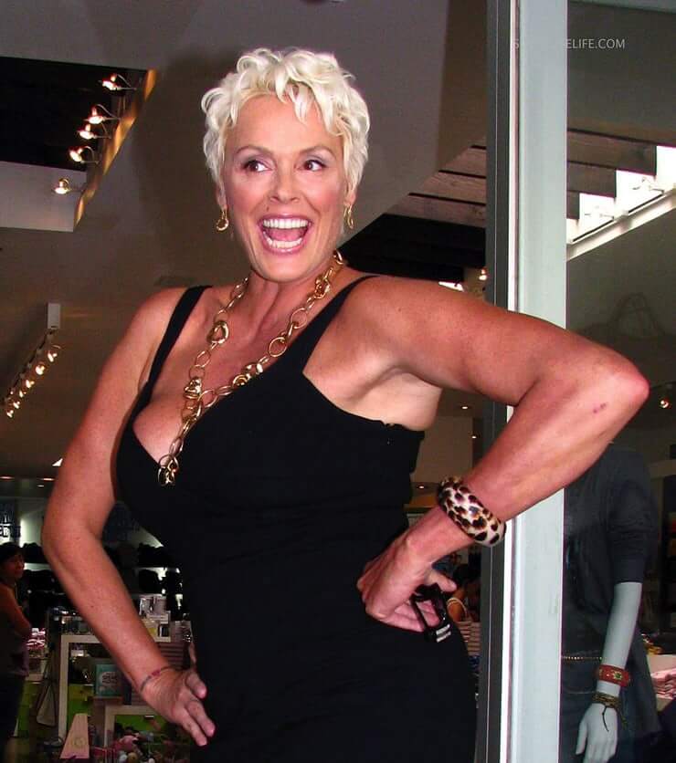 Brigitte Nielsen hot side pics