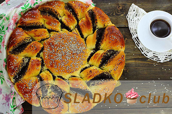 Как испечь вкусный пирог с маковой начинкой
