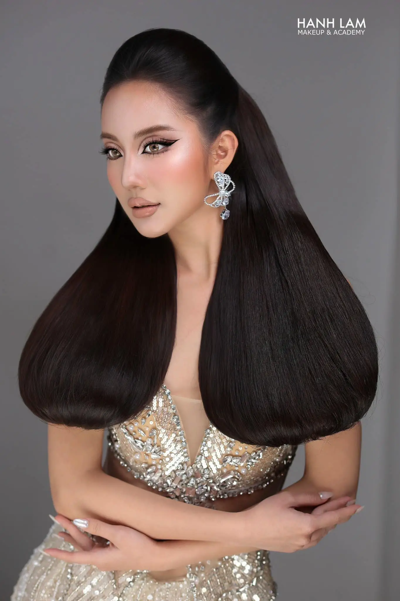Top 5 Sản Phẩm Và Dụng Cụ Trang Điểm Không Thể Thiếu Tại Nhà 3 top 5 san pham va dung cu trang diem khong the thieu tai nha 682c8a9a4c10e 682c8a9ae160e
