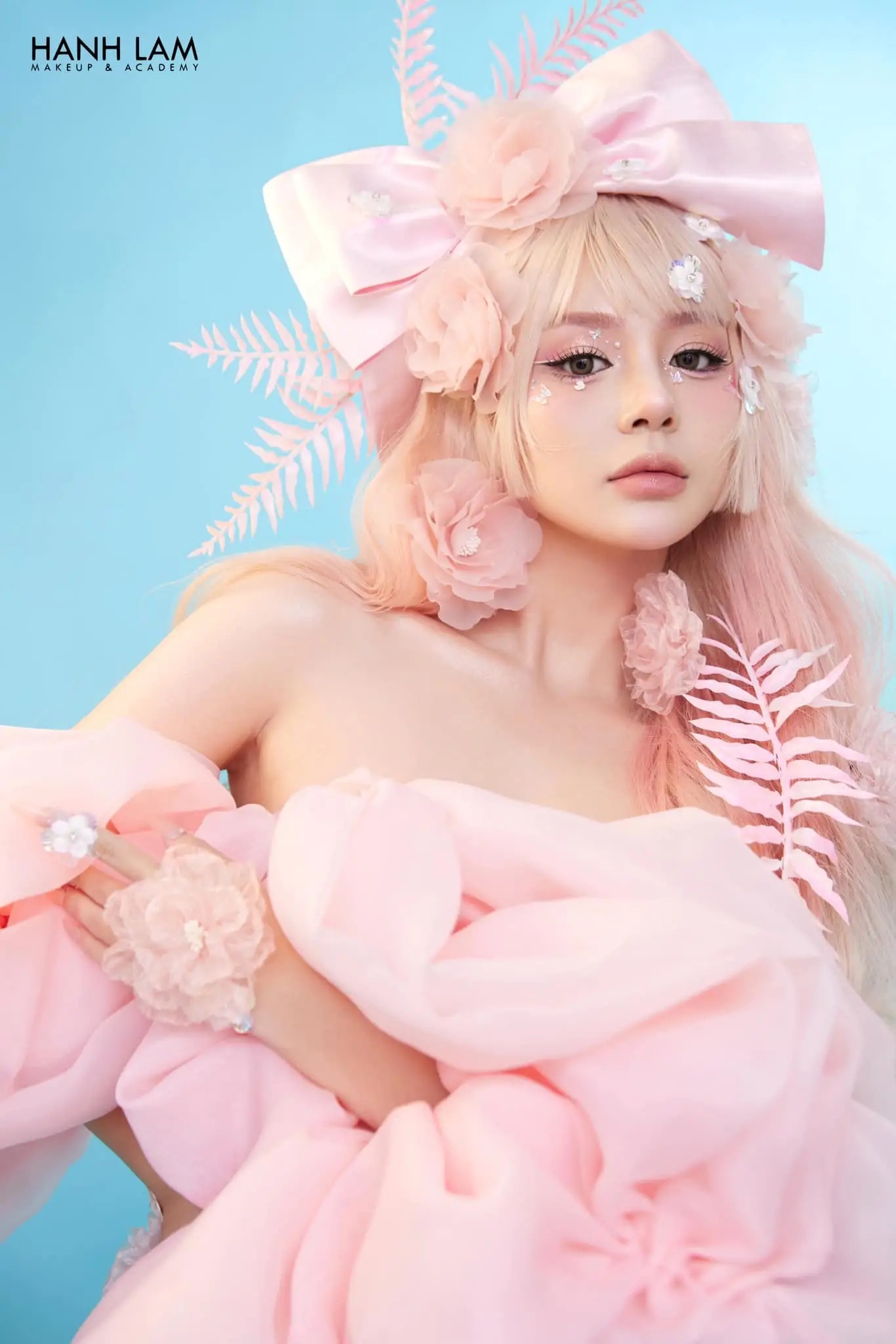 Những beauty blogger nổi bật với makeup trend trên douyin 6 nhung beauty blogger noi bat voi makeup trend tren douyin 68d8ab32ba473 68d8ab334d376