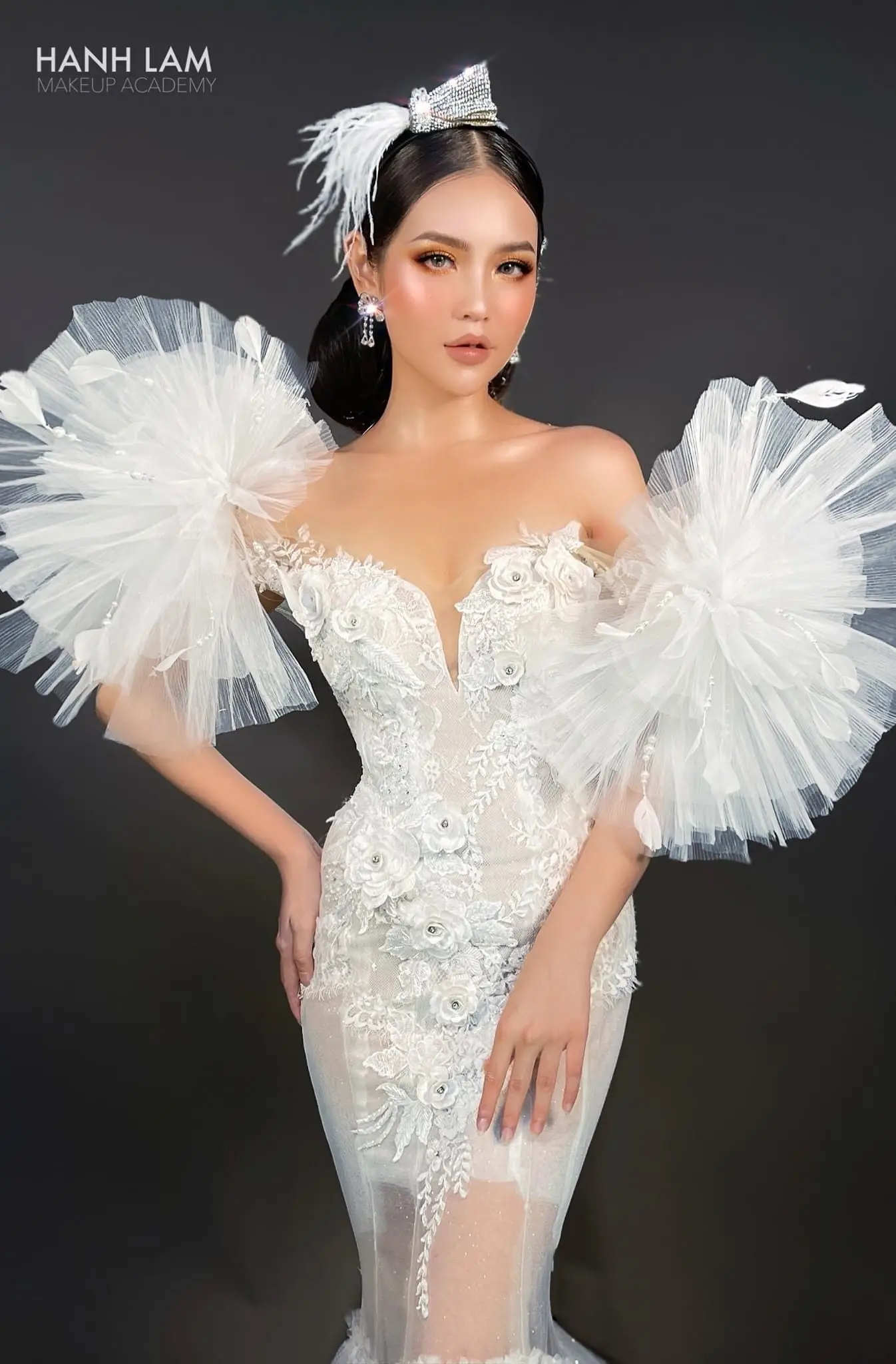 Rực rỡ với phong cách makeup cô dâu tự nhiên 5 ruc ro voi phong cach makeup co dau tu nhien 69172c57e3c31 69172c588d587