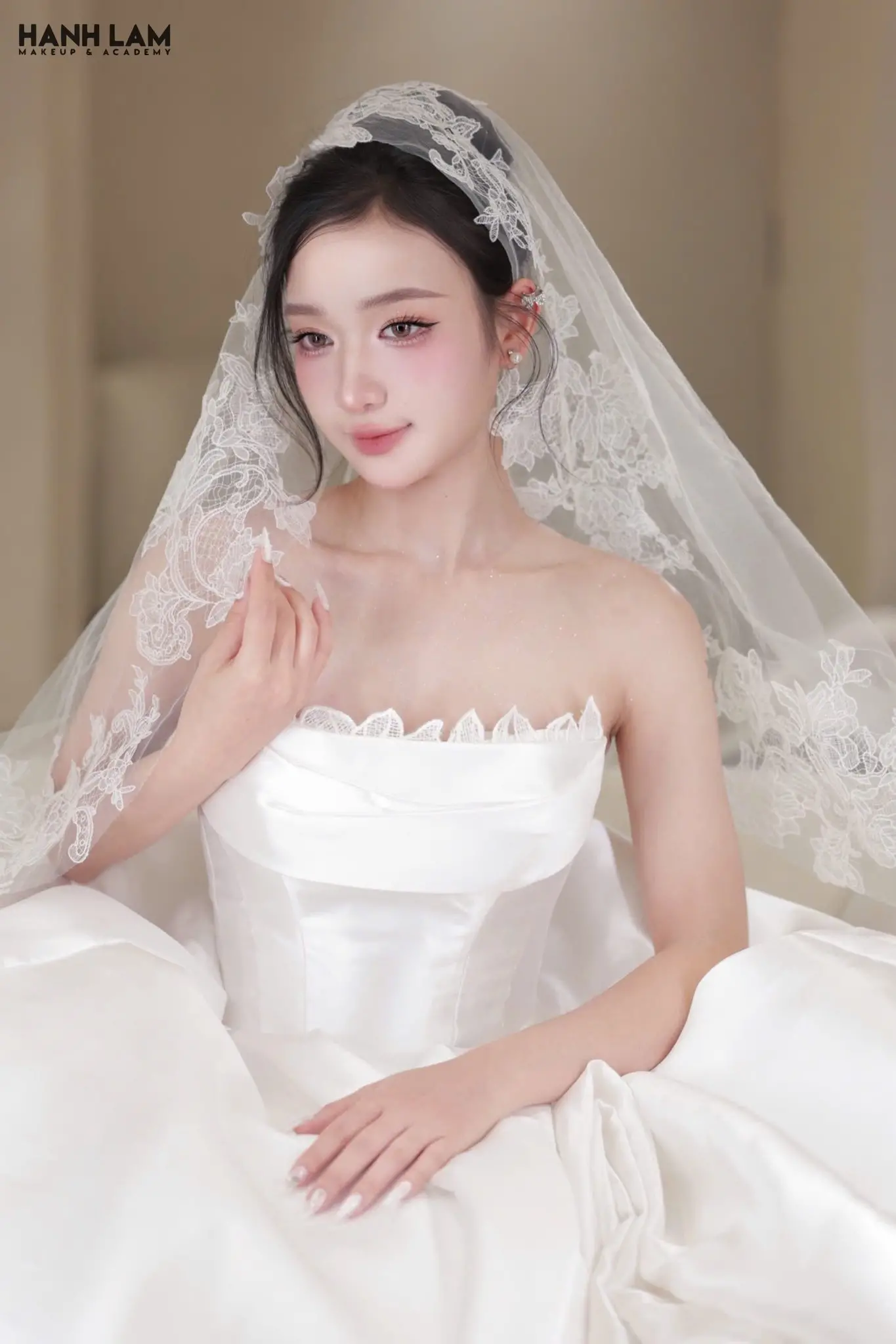 Học makeup chuyên sâu với kỹ thuật trang điểm mắt hoàn hảo 8 hoc makeup chuyen sau voi ky thuat trang diem mat hoan hao 69df54d6d71b1 69df54d7754df