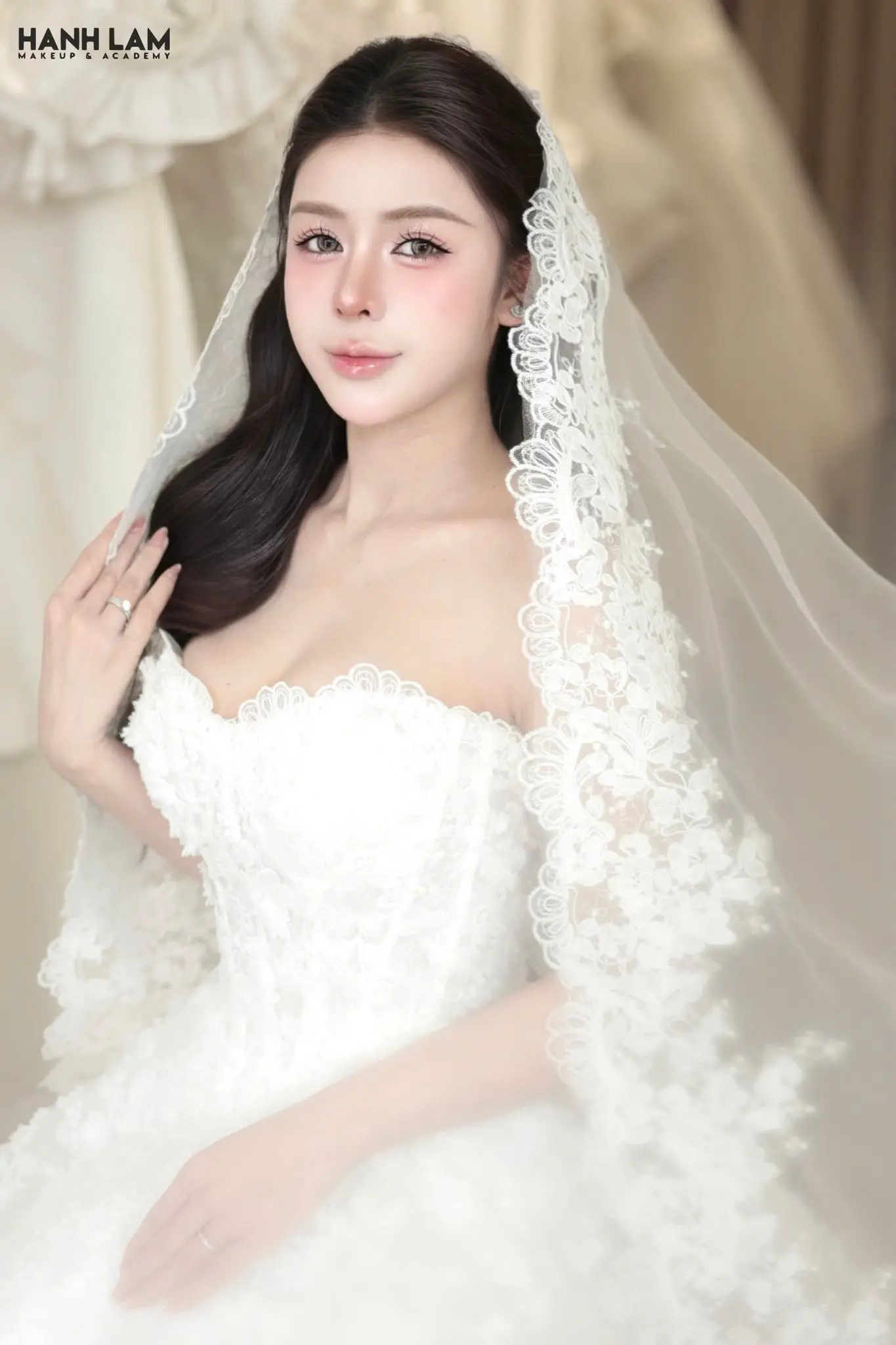 Bí quyết làm sạch da mặt trước khi trang điểm đi tiệc 4 bi quyet lam sach da mat truoc khi trang diem di tiec 6a0de1a0d0b65 6a0de1a187a5a