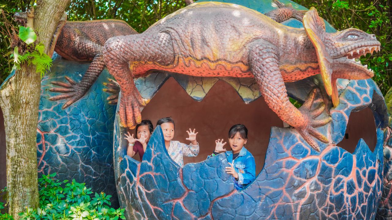 carousel image 0
