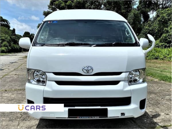 Toyota Hiace Commuter 3.0A GL High Roof 