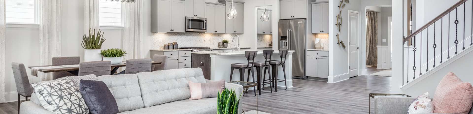 NC-PUL-woodbury-continental-gathering4desktop