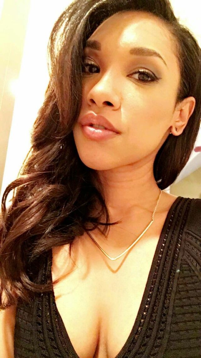 Candice Patton Hot Pictures