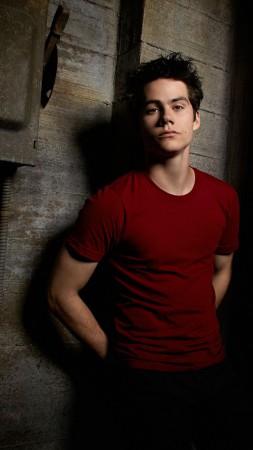 Dylan O'Brien, Most Popular Celebs in 2015, actor, musician, director, The Maze Runner: Scorch Trials, shirt (vertical)