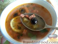 Фото к рецепту: Солянка мясная сборная, на курином бульоне Фото к рецепту: Солянка мясная сборная, на курином бульоне