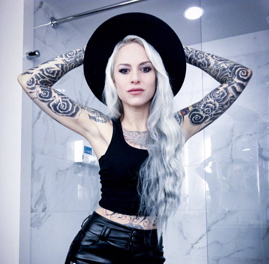 This is Alecia Mixi Demner of Stitched Up Heart | dark-divas.com - Dark  Divas