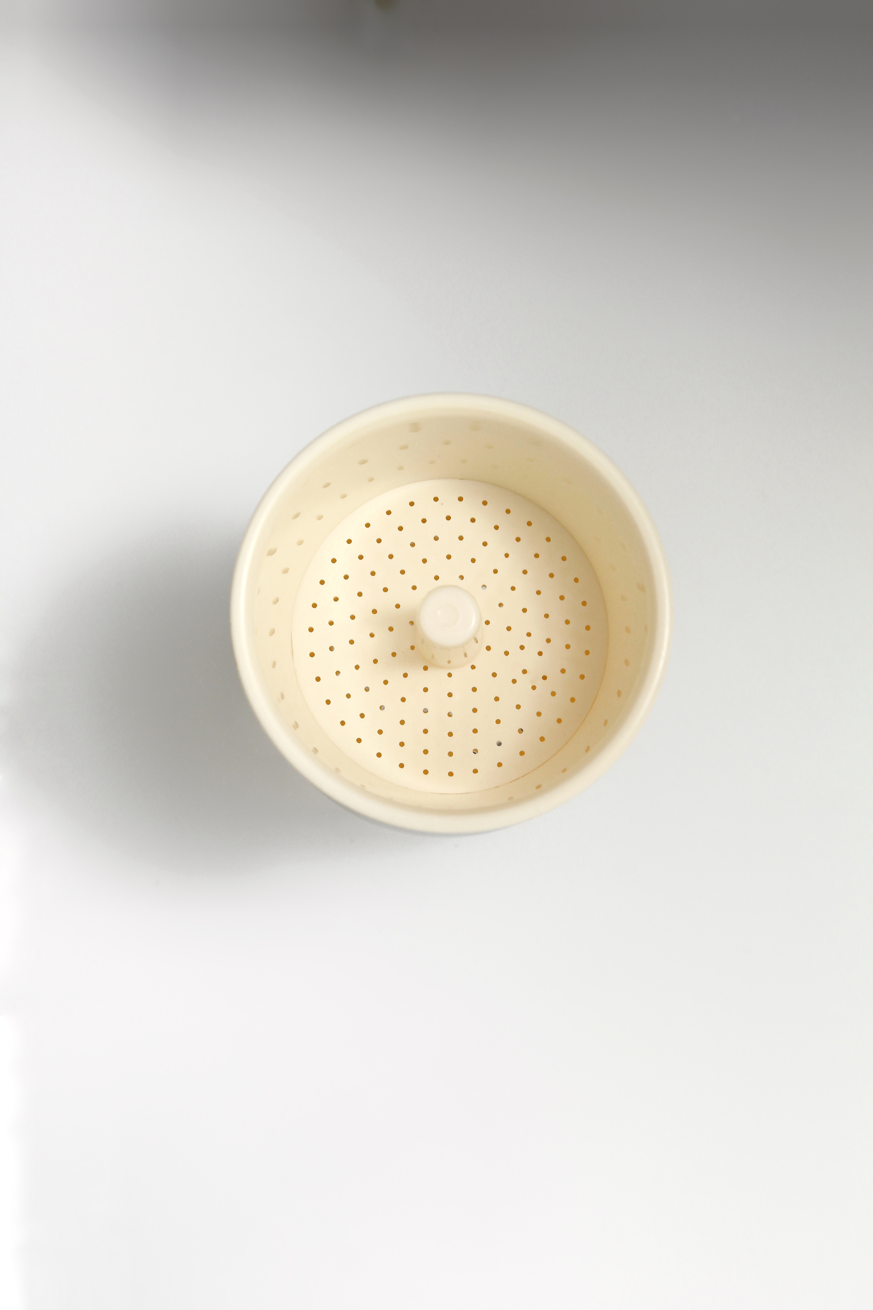 Versatile Coffee Dripper - Creamy Beige - Image 2