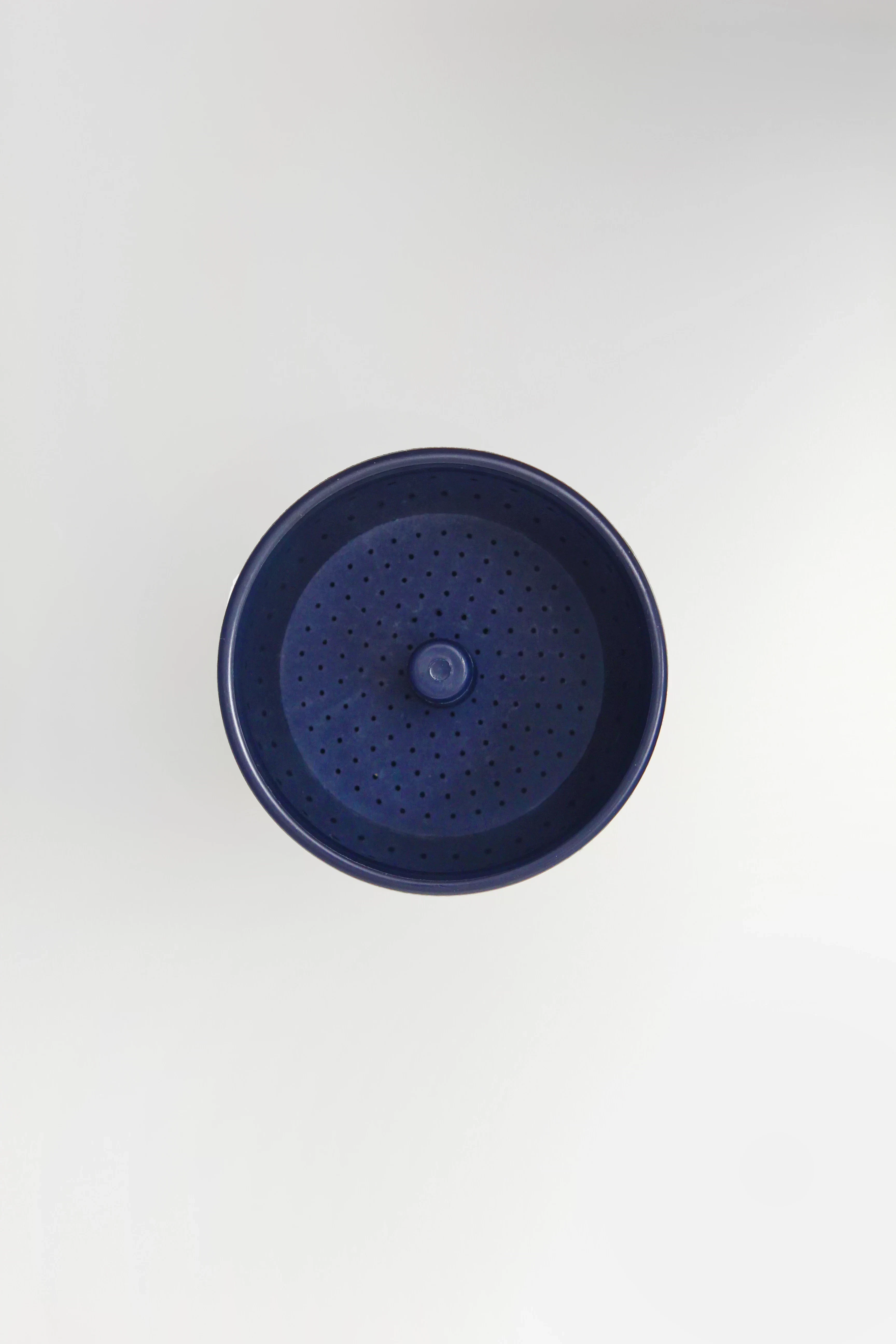 Versatile Coffee Dripper - Smooth Navy - Image 2