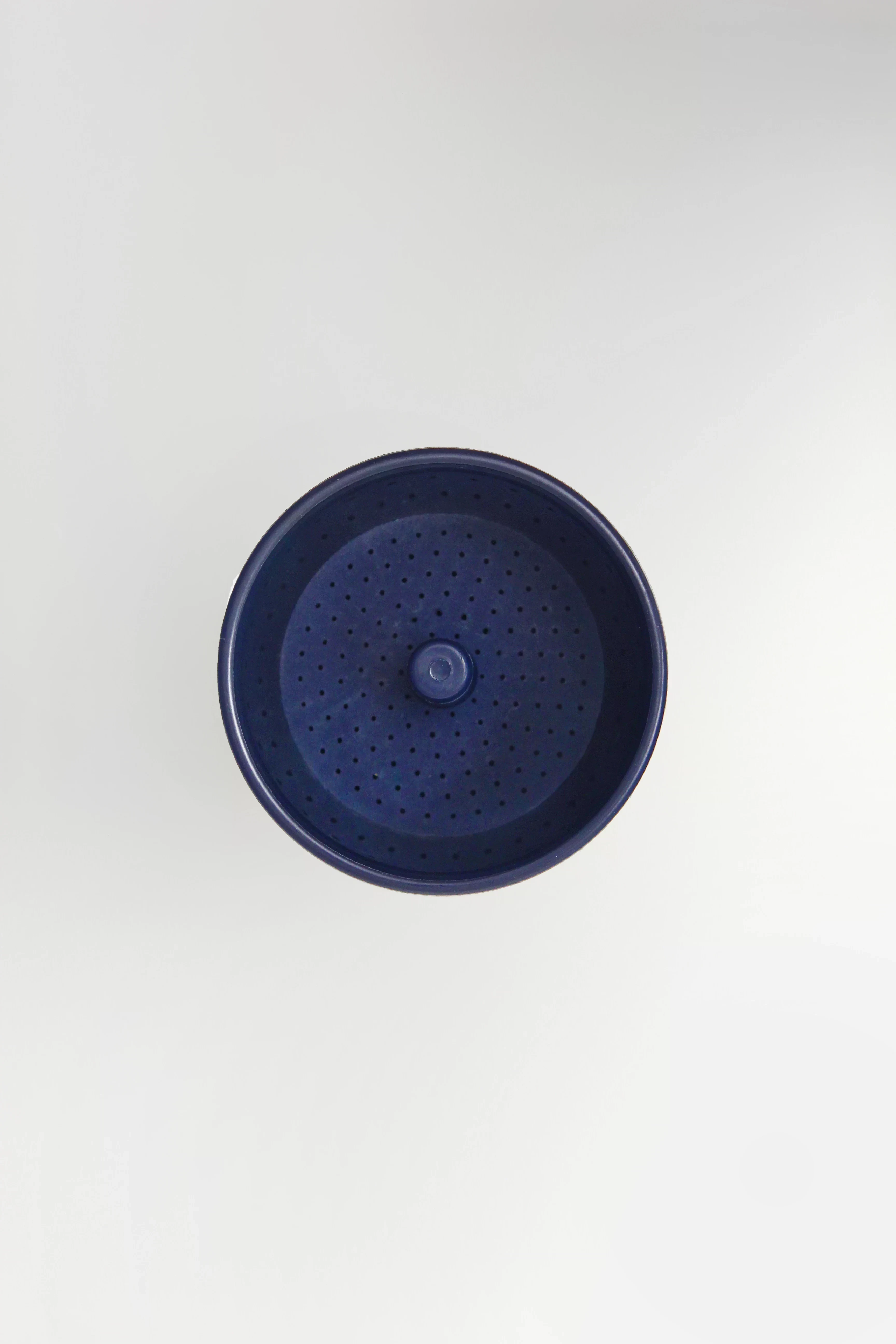 Versatile Coffee Dripper - Smooth Navy - Image 2
