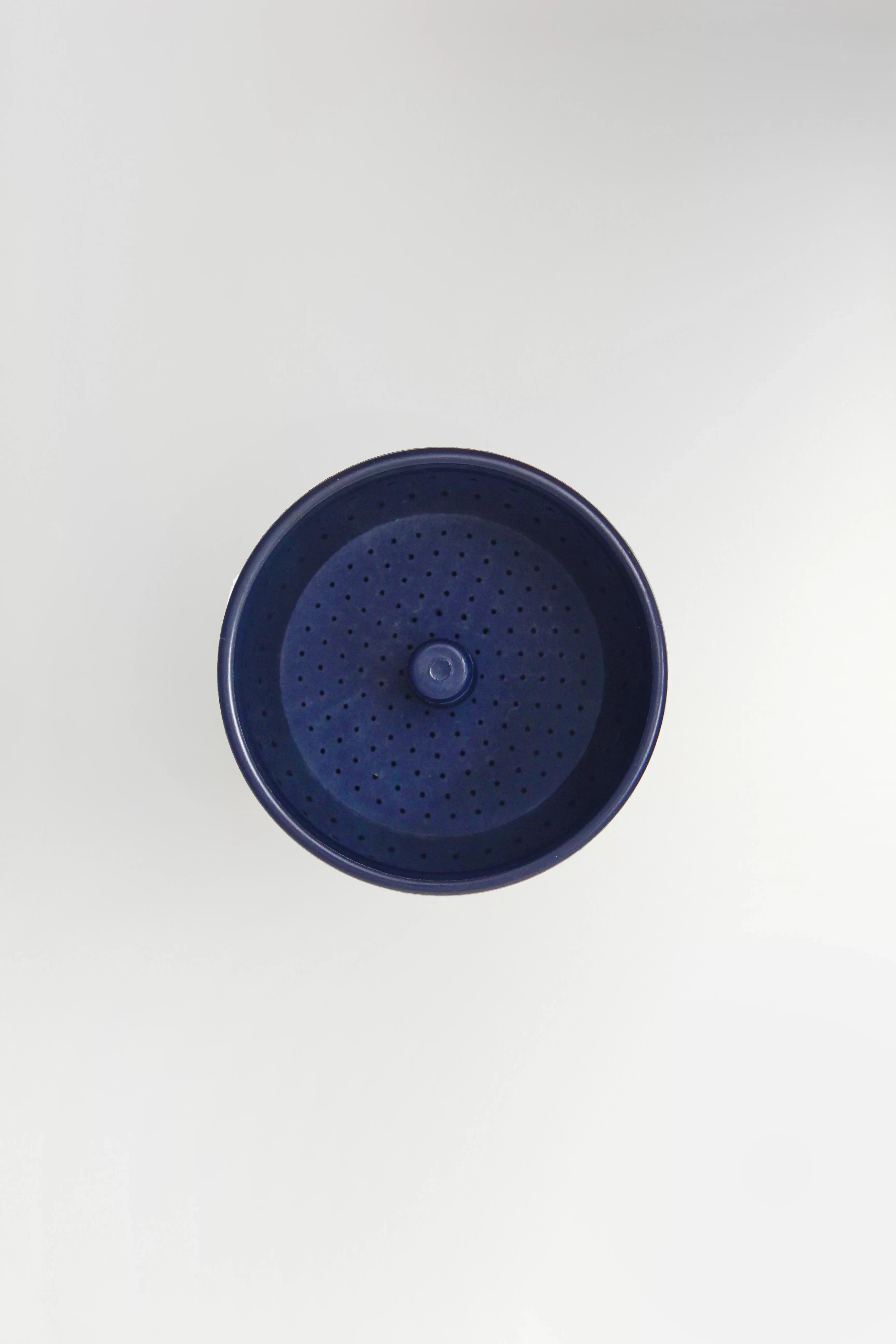 Versatile Coffee Dripper - Smooth Navy - Image 2