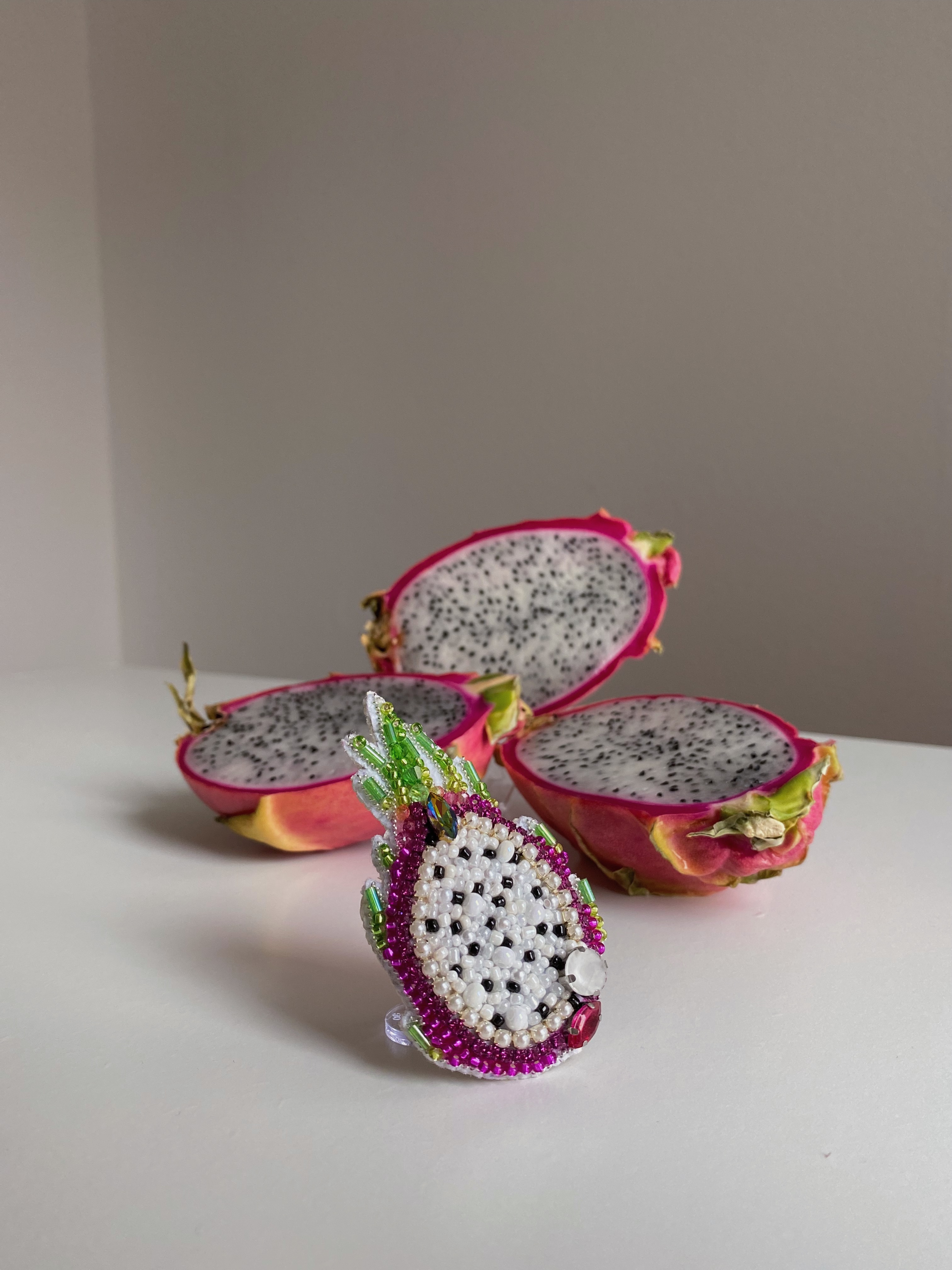 Handmade Beaded Brooch Dragon Fruit - Image 4